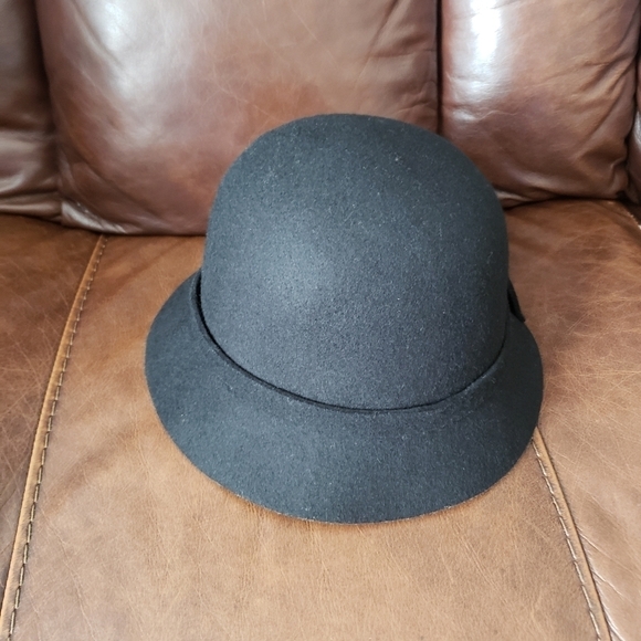 Wool Hat - Picture 5 of 9